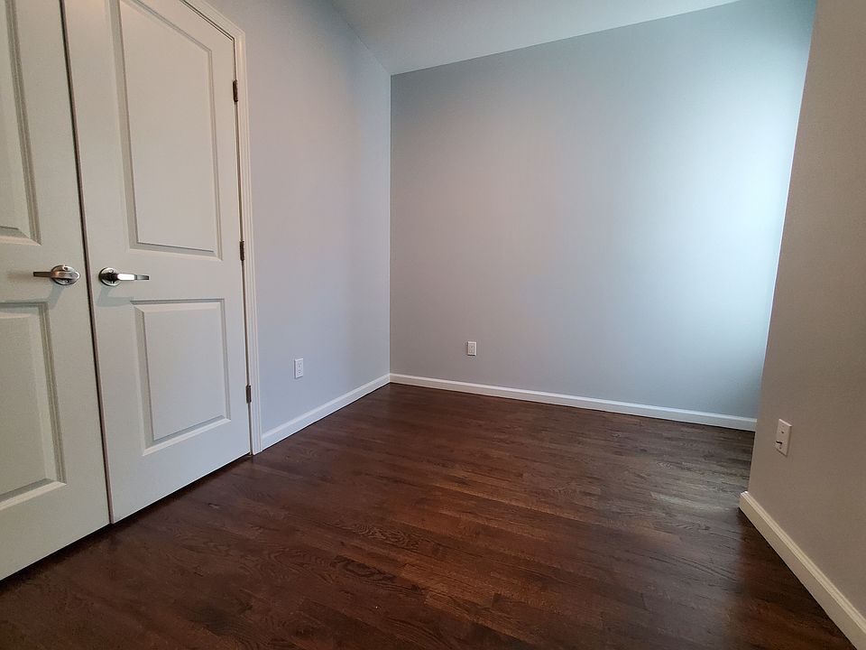 2nd image of 26 Gates Ave #29E