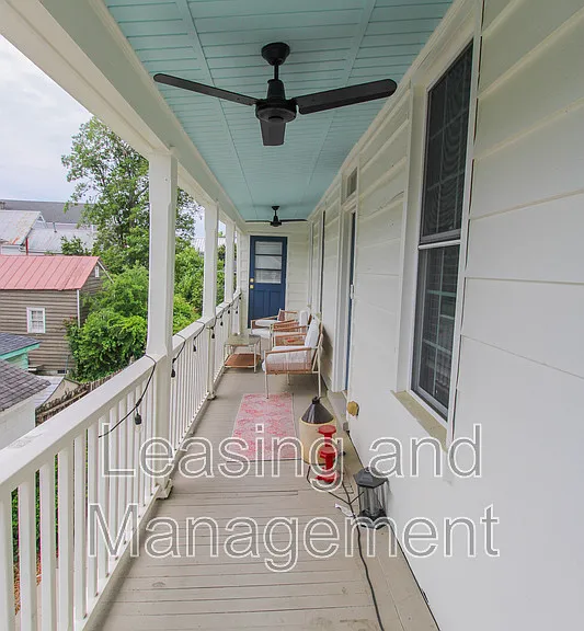 49 America St — Photo 29
