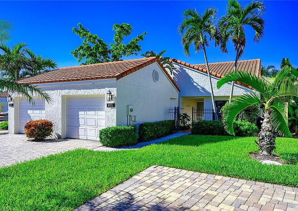 855 Reef Point Cir