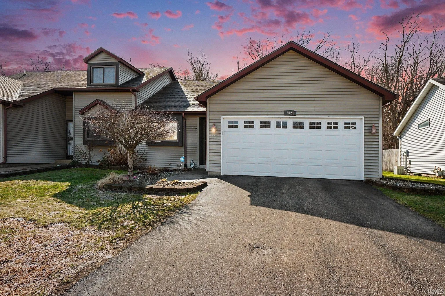 1021 Wheatstone Dr photo 1