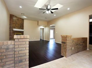 1913 Persimmon Ln, Ardmore, OK 73401