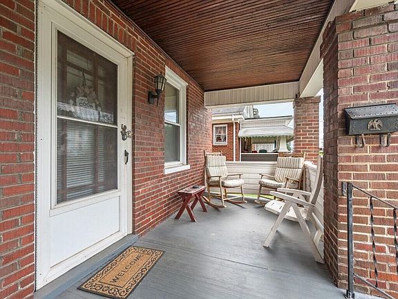 4th image of 663 Murray Ave SE