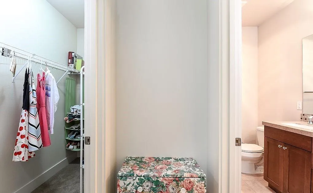 8535 Avondale Rd NE — Photo 3