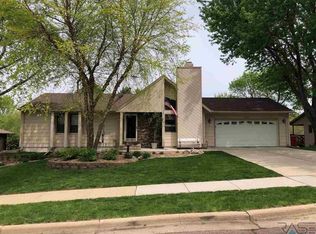 408 E 58th St, Sioux Falls, SD 57108