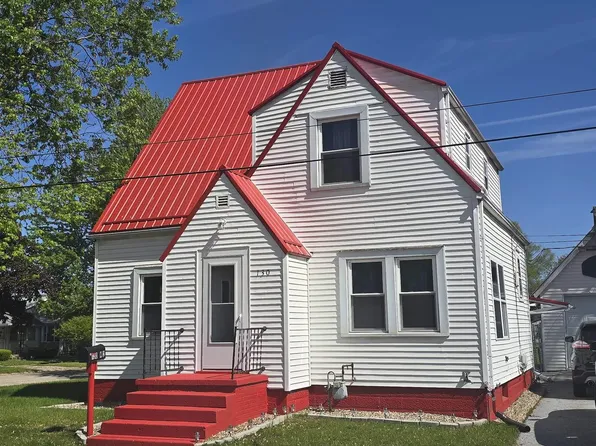 130 W 2nd St, Rochester, IN 46975