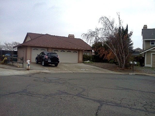 2nd image of 119 Doral Ct