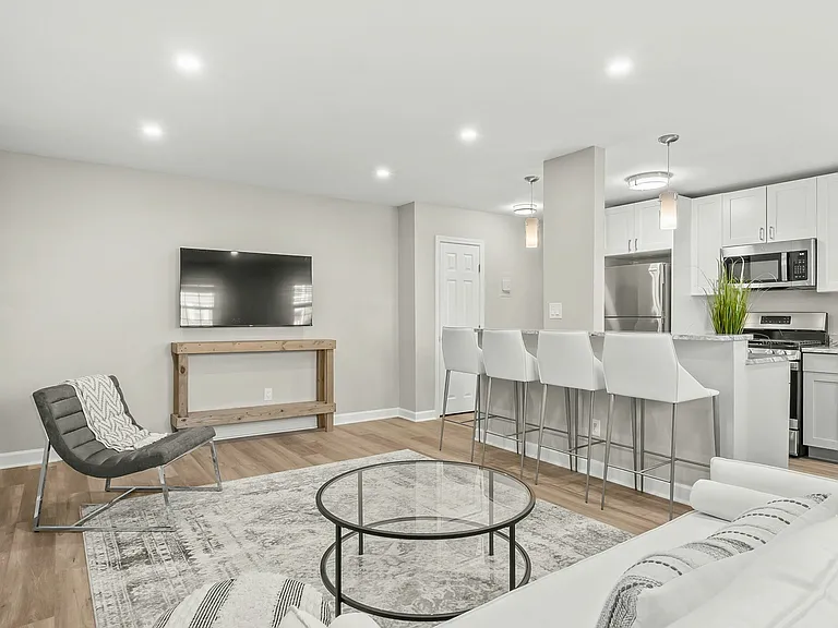 b2 living room - Copy
