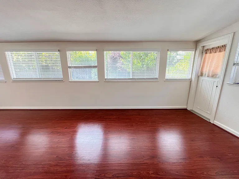 3192 Maddux Dr — Photo 19