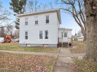 131 E Read St, Marcellus, MI 49067