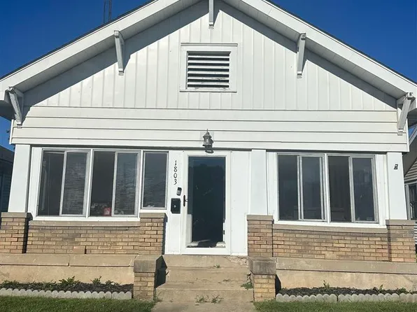 1803 Boulevard Pl, Connersville, IN 47331
