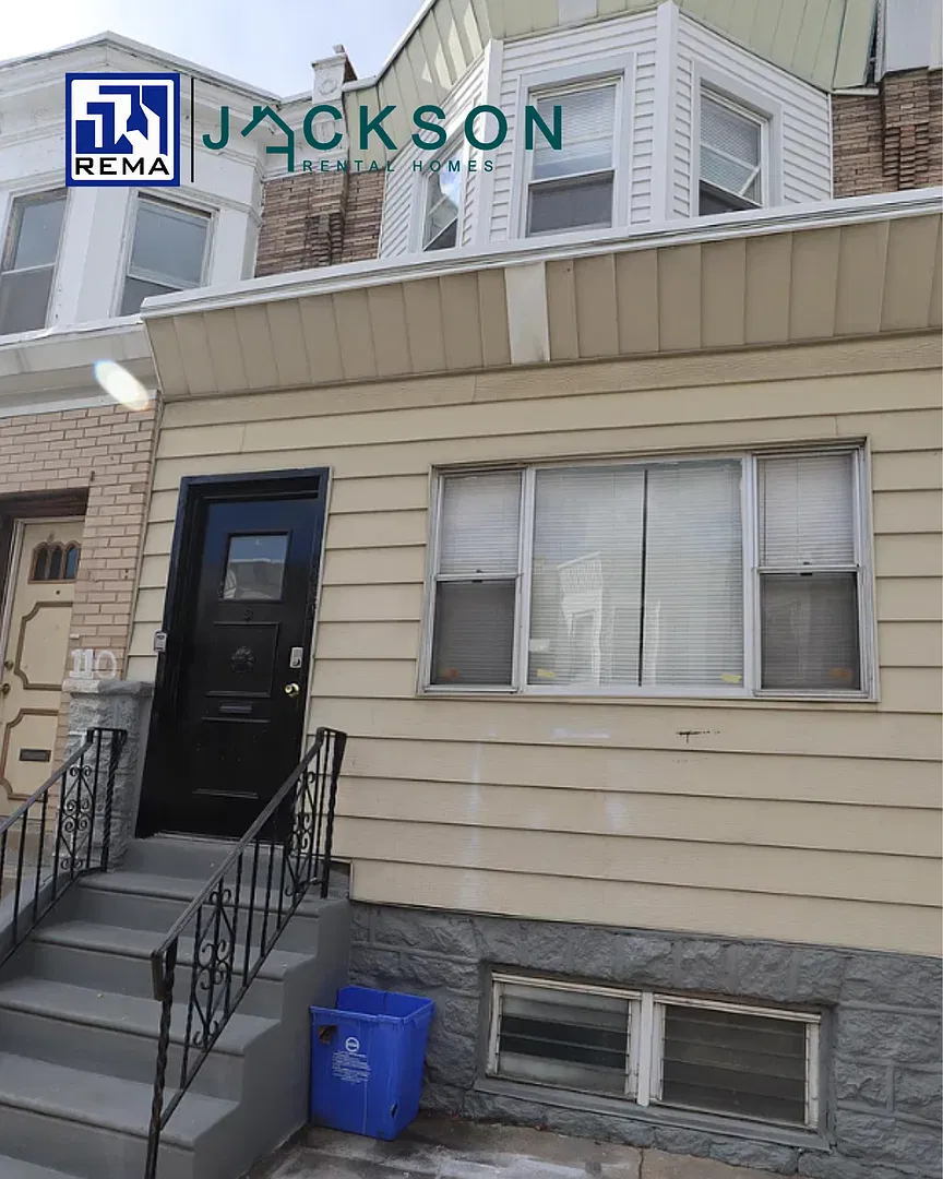 108 S Peach St, — Photo 1