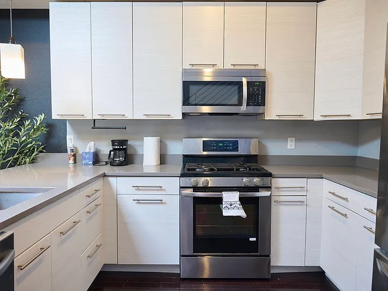 1519 Brown St #3 — Photo 10