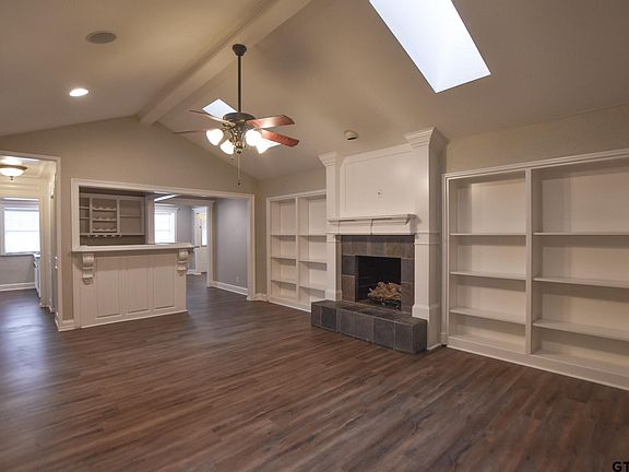 3rd image of 5018 Timber Creek Dr