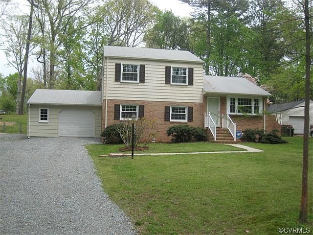 1st image of 9506 Wyndhurst Dr