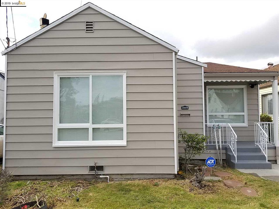 2nd image of 2415 106th Ave