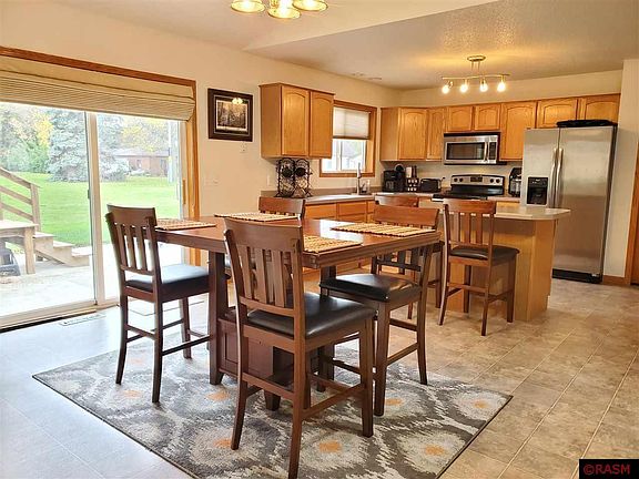 5th image of 13015 Meadow Creek Dr