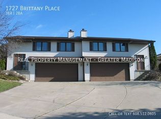 1727 Brittany Pl, Madison, WI 53711