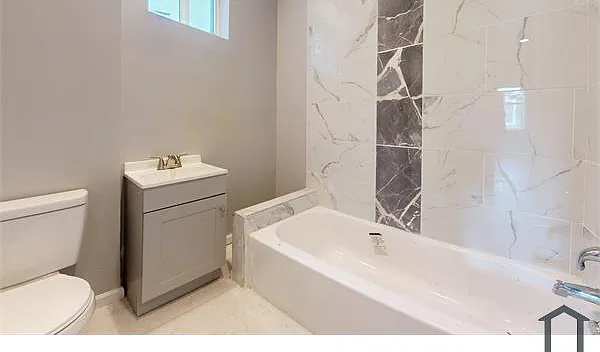 929 N Saint Bernard St — Photo 2