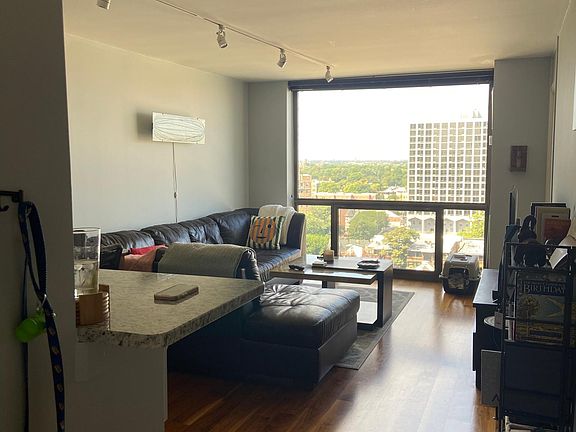 2nd image of 4343 N Clarendon Ave APT 1509