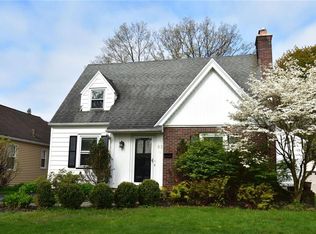 55 Mayfair Dr, Rochester, NY 14617