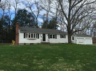 30 Linwood Dr, Wilbraham, MA 01095