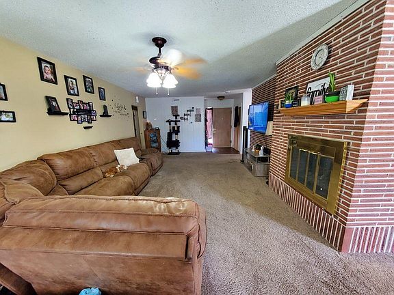 4th image of 101 S Vennum St