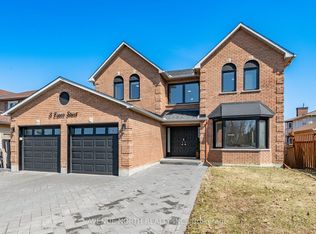 3 Esson St, Ottawa, ON K1G4R8