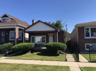 7413 W 64th St, Summit Argo, IL 60501