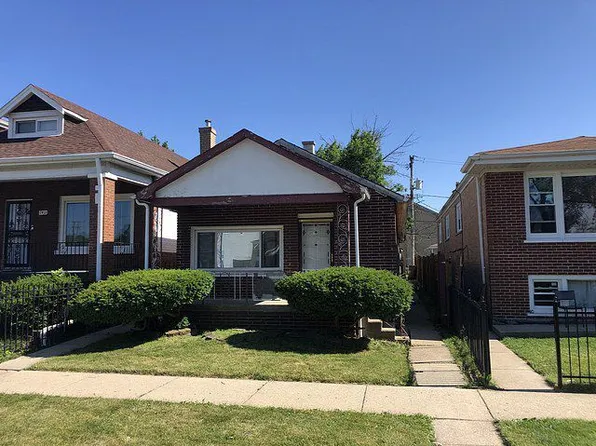7413 W 64th St, Summit, IL 60501