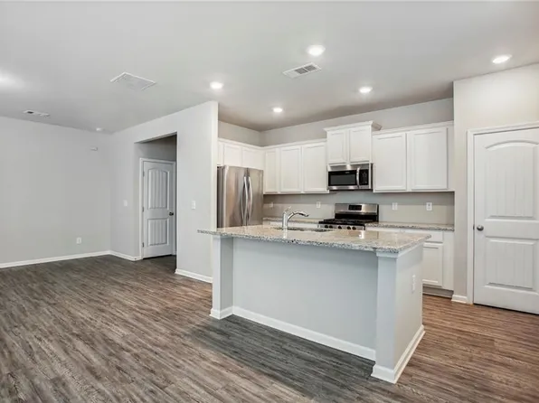 212 Ridge Valley Dr, Woodstock, GA 30189