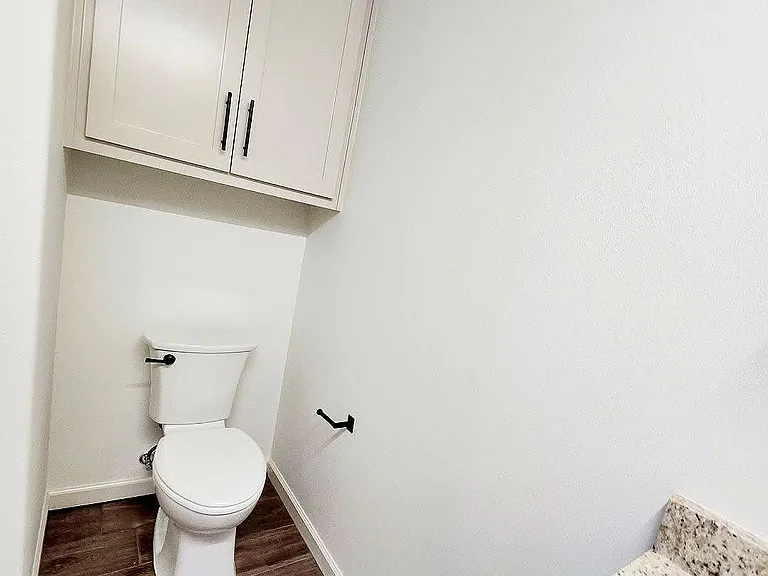 805 Woodridge Cir — Photo 38