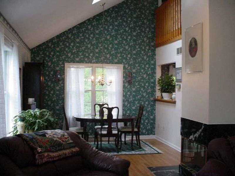 4th image of 19 OAK LEAF Drive