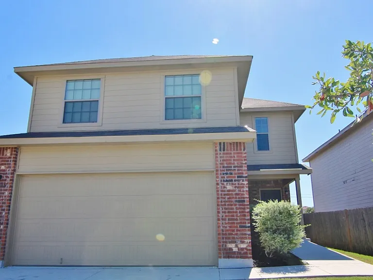 7006 Heathers Way — Photo 3
