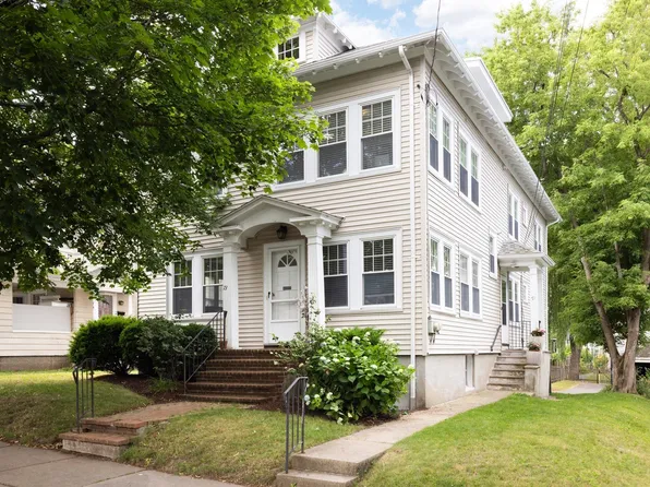 71 Withington Rd #71, Newtonville, MA 02460