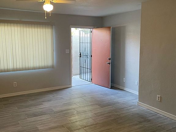 4th image of 2732 E Tierra Buena Ln #4