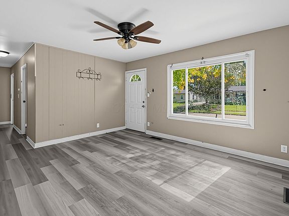 3rd image of 126 Phelps Rd