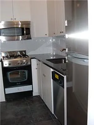 Rented by Buchbinder & Warren | media 42