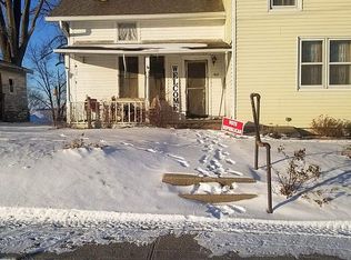 402 High St, Dixon, IA 52745