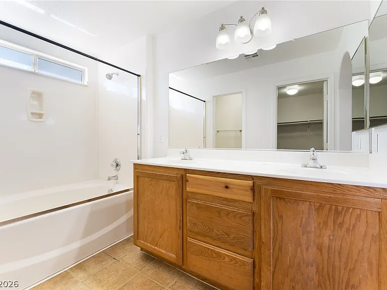 32 Rosa Rosales Ct — Photo 19