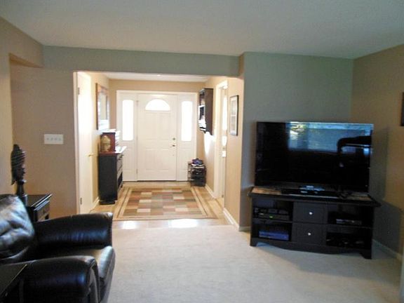 3rd image of 8020 Talbrook Ct