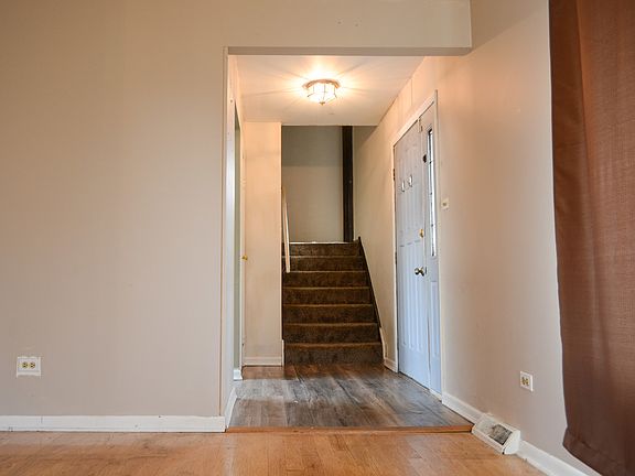 3rd image of 17755 65th Ave