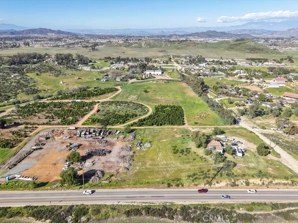 26993 Bradley Rd, Menifee, CA 92584