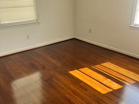 3rd image of 303 Hightower Rd #303