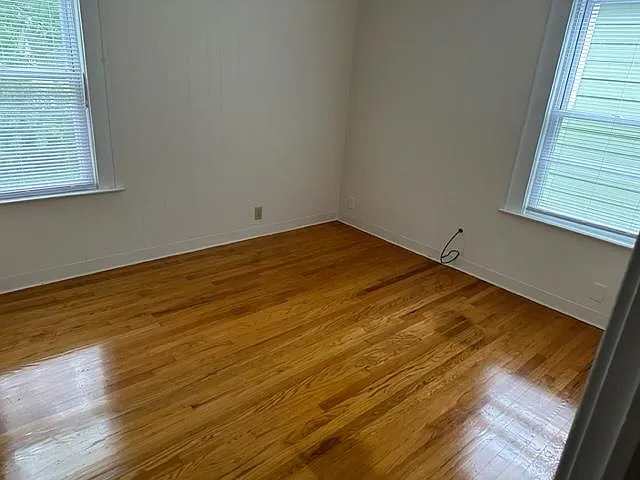175-177 Nichols Ave — Photo 9