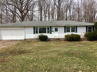 132 Halley St, Erie, PA 16511
