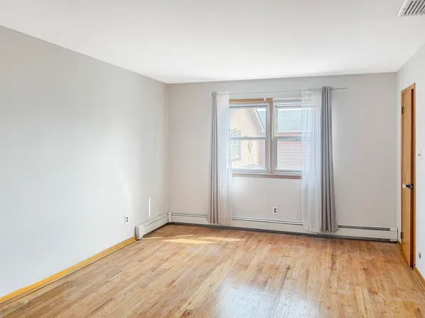 734 Kennedy Boulevard image 7 of 10