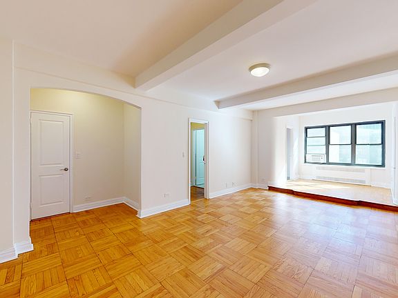 3rd image of 141 E 56th St APT 9e