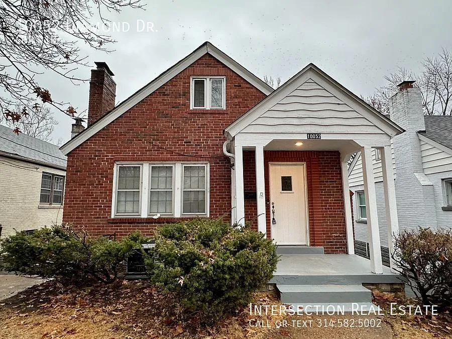 Completely Renovated 4bd/1ba Riverview Home — Photo 1