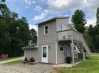 61 Tuttle Rd, Hendersonville, NC 28792