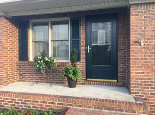 61 Pleasure Dr, Mayfield, KY 42066